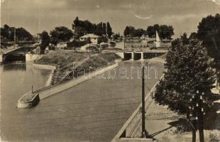 Siófok - 6 db modern városképes lap: Napfény szálloda, Sió torkolata, üdülők, móló, kikötő / 6 moder...