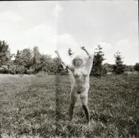 Vetkőzni bárhol lehet, cca 1972 és 1978 között készült, szolidan erotikus felvételek vegyes válogatá...