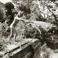 cca 1970 és 1977 között készült, szolidan erotikus felvételek vegyes válogatása, 5 db vintage negatí...