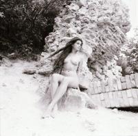 Hétvégi fotótúrák hozadéka, cca 1972 és 1978 között készült, szolidan erotikus felvételek vegyes vál...