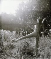 A csábítás esztétikája, cca 1970 és 1988 között készült, szolidan erotikus felvételek vegyes válogat...