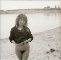 Naturista fotózkodás, cca 1971 és 1989 között készült, szolidan erotikus felvételek vegyes válogatás...