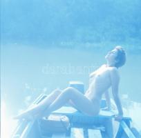 cca 1985 Szolidan erotikus felvételek Menesdorfer Lajos (1941-2005) budapesti fotóművész hagyatékábó...