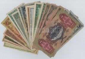 27db-os vegyes magyar korona, pengő, adópengő és forint bankjegy tétel, benne még néhány külföldi da...