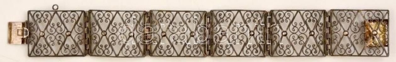 Ezüst(Ag) filigrán karkötő, jelzett, h: 19 cm, nettó: 22,1 g