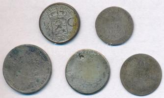5db-os vegyes magyar és külföldi rossz tartású, sérült ezüstpénz tétel T:2-,3,3- 
5pcs of various s...