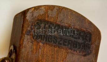 cca 1900 Sternberg bendzsó, közepes állapotban, h:63 cm, d:32 cm