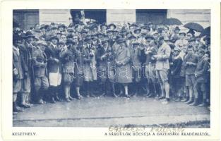 Keszthely, A sárgulók (végzős hallgatók) búcsúja a Gazdasági Akadémiától. Studentika. Balatoni Szövetség kiadása / Studentica