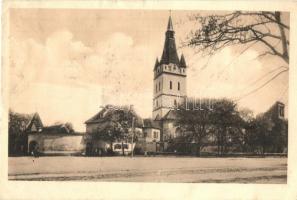 32 db régi és modern városképes lap vegyesen; török, román, cseh és lengyel lapok, pár motívumlap / ...