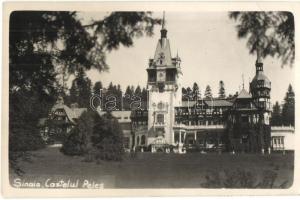 32 db régi és modern városképes lap vegyesen; török, román, cseh és lengyel lapok, pár motívumlap / ...