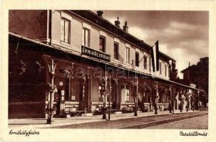 19 db régi történelmi magyar városképes lap, egyes lapokon a bevonulás "visszatért" pecsét...