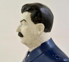 Sztálin büszt, festett gipsz, jelzés nélkül, lepattanásokkal, m: 30 cm