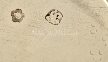 Ezüst(Ag) kerek tálka, jelzett, d: 9 cm, nettó: 30,1 g