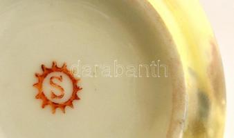 Virágmintás porcelán tégely, kézzel festett, jelzett, kis kopásokkal, d: 8 cm