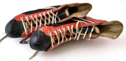 Retró fűzős korcsolyacipő, 45-ös méret