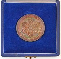 1977. "25 éves a hűtőgépgyár / 1952-1977 Jászberény" peremén jelzett Ag emlékérem dísztokb...