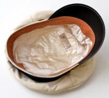 Tengerész sapka, jó állapotban