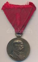 1898. Jubileumi Emlékérem Fegyveres Erő Számára / Signum memoriae (AVSTR) Br kitüntetés sérült mellszalaggal (34mm) T:2  Hungary 1898. Commemorative Jubilee Medal for the Armed Forces decoration with damaged ribbon (34mm) C:XF