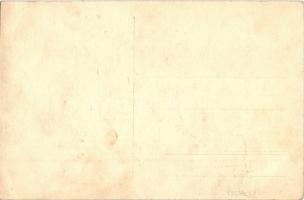 1925 Balatonberény, Vasútállomás, sorompó "Figyelmeztetés" táblával. photo