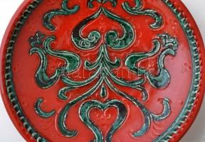 Gmundner Keramik népi motívumos osztrák falitányérok, 6 db, mázas kerámia, egy részük jelzett, d: 21...