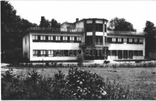 Felsőgöd - 4 db modern városképes lap: látképek, üzlet, Általános Iskola, Református templom, üdülő ...