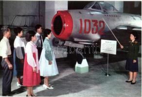 9 db MODERN kínai, észak-koreai, vörös khmer propaganda képeslap / 9 modern Chinese, North-Korean, K...