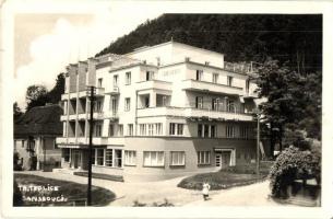 Trencsénteplic, Trencianske Teplice; Sanssouci fürdő / spa resort, bathing hall