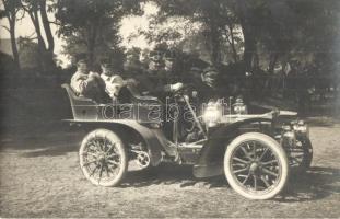 1905 Sóskút, katonai főtisztek autómobilban; Globucsár, Fürst. v. Lobkovic, Szabó Lajos Gewerbeinspector, Major Wolf / Hungarian military officers in automobile. photo