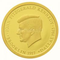 Németország 1994. John F. Kennedy / Az Egyesült Államok elnökei Au emlékérem, tanúsítvánnyal (3,14g/0.585/20mm) T:PP Germany 1994. John F. Kennedy / Präsident der Vereinigten Staaten Au commemorative medallion with certificate (3,14g/0.585/20mm) C:PP