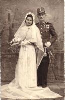 Honvéd katona esküvői fotója feleségével / Hungarian soldiers wedding photo with his wife. photo (EK)
