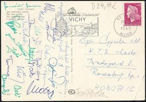 1969 Pénzügyőr SE labdarúgóinak aláírásai egy Egri Gyula MTS elnöknek Vichy-ből küldött képeslapon