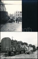 cca 1930 Vasúti kocsik ki és berakodása, élőállatok, zsákok, stb., 4 db utólagos előhívás, 15×10,5 é...