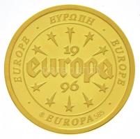 1996. "Európa - Írország" Au emlékérem (3,16g/0.585/20mm) T:PP 
1996. "Europe - Éire...