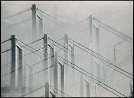 Különböző időpontokban készült felvételek az Erzsébet hídról, 7 db vintage fotó, kettő jelzett, 9x14...