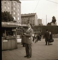 cca 1958 Budapest, Moszkva tér, Kotnyek Antal (1921-1990) budapesti fotóriporter hagyatékából 6 db v...