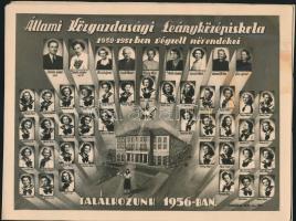 1951 Budapest, az Állami Közgazdasági Leányközépiskola tanárai és végzett növendékei, kistabló, 17x23 cm