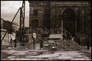cca 1953 Budapest, a ,,földalatti villamos" (mai értelemben metró) építkezéséről készült riport...