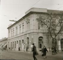 1966 Budapest, X. kerület, kőbányai városképek, épületfotók, életképek, 21 db vintage negatív Kevehá...