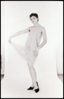 cca 1971 és 1987 között készült, szolidan erotikus felvételek, 12 db vintage fotó és/vagy mai nagyít...