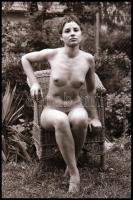 cca 1972 és 1989 között készült, szolidan erotikus felvételek, 10 db vintage fotó és/vagy mai nagyít...