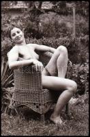 cca 1972 és 1989 között készült, szolidan erotikus felvételek, 10 db vintage fotó és/vagy mai nagyít...