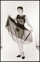 Prezentáció - cca 1976 és 1984 között készült, szolidan erotikus felvételek, 11 db vintage fotó és/v...