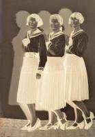 1931 feliratú tároló dobozban 16 db vintage üveglemez negatív, az egri Foto-GRÁF műteremből - ebből ...