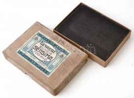 1931 feliratú tároló dobozban 16 db vintage üveglemez negatív, az egri Foto-GRÁF műteremből - ebből ...