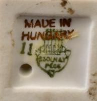 Zsolnay porcelán Szent IStván figura, kézzel festett, jelzett, kis kopásnyommal, m: 10 cm