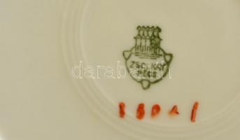 Zsolnay hiányos virágmintás porcelán teás készlet, jelzett, matricás, kis kopásnyomokkal, összesen 1...