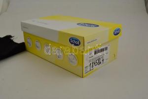 Antik virágmintás porcelán kiöntő, részben kézzel festett, jelzés nélkül, kopott, m: 14 cm