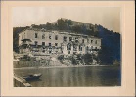 1926 Tihany, József főherceg nyaralójának építése. Nagyobb méretű fotó kartonon. 24x18 cm