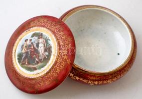 Victoria porcelán bonbonier, matricás, jelzett, kopott, d: 10,5 cm