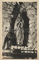 138 db főként RÉGI magyar és külföldi városképes és motívumlap, közte fotók, színész lapok, vegyes m...